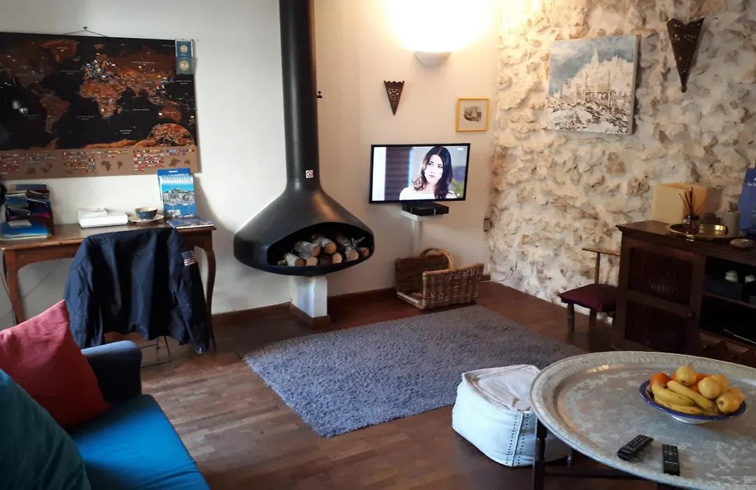 Maison De Ville-1